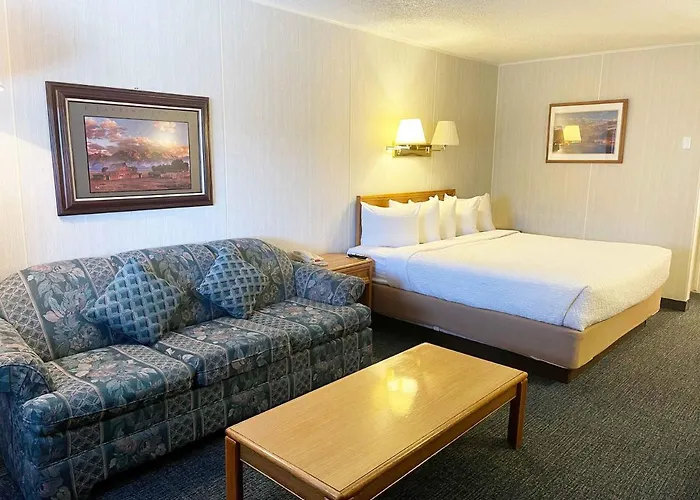 Ranch Hole Hotel 2*